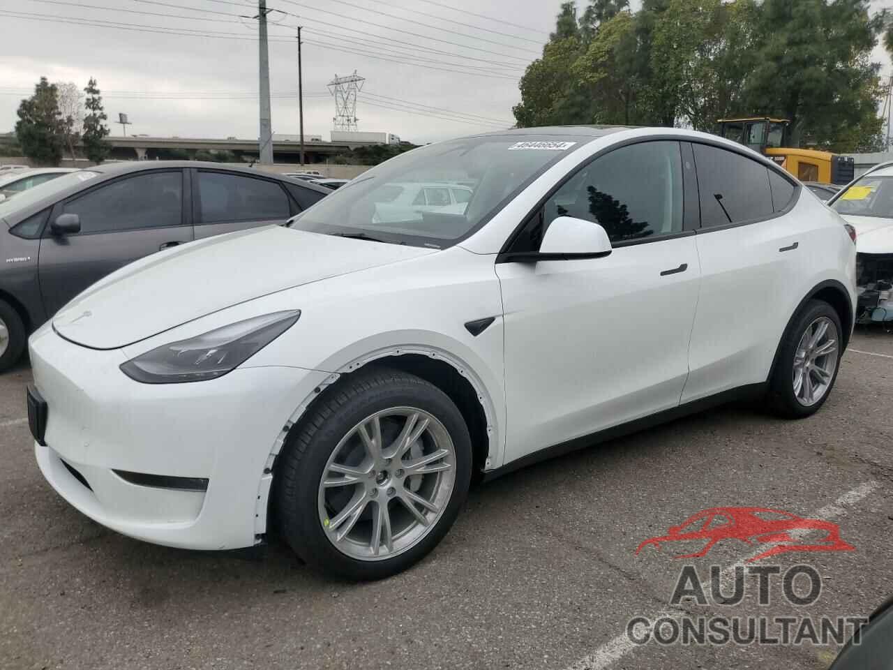 TESLA MODEL Y 2023 - 7SAYGDEE2PA180412