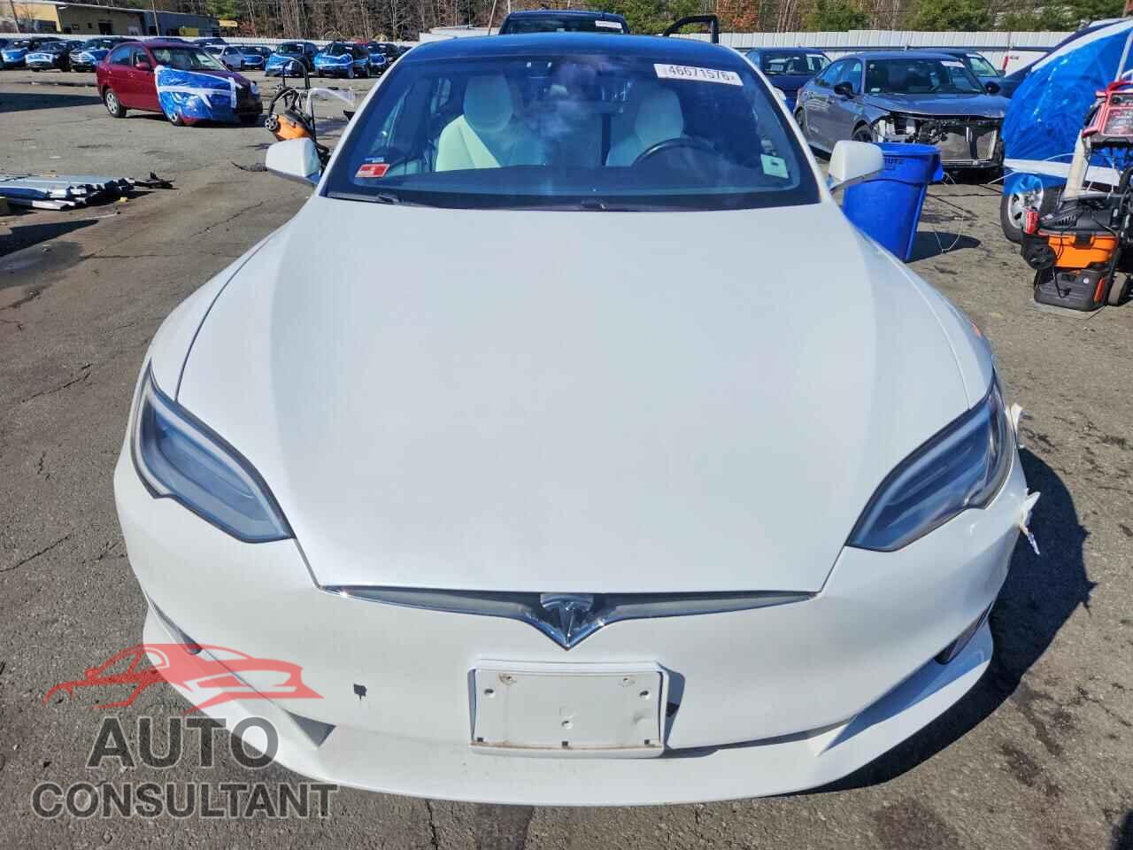 TESLA MODEL S 2019 - 5YJSA1E40KF330409