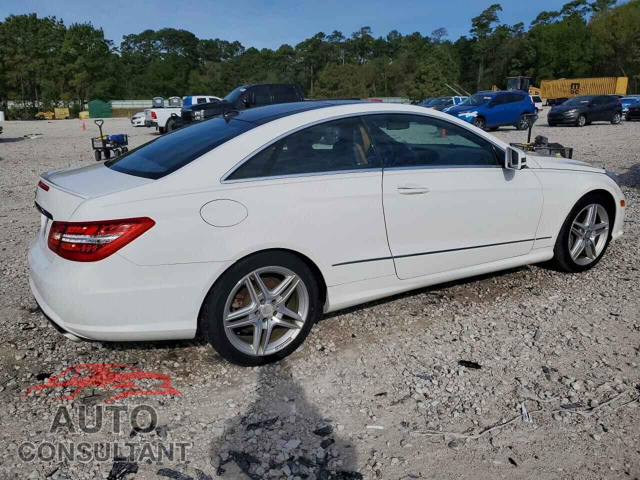 MERCEDES-BENZ E-CLASS 2013 - WDDKJ7DB9DF212530