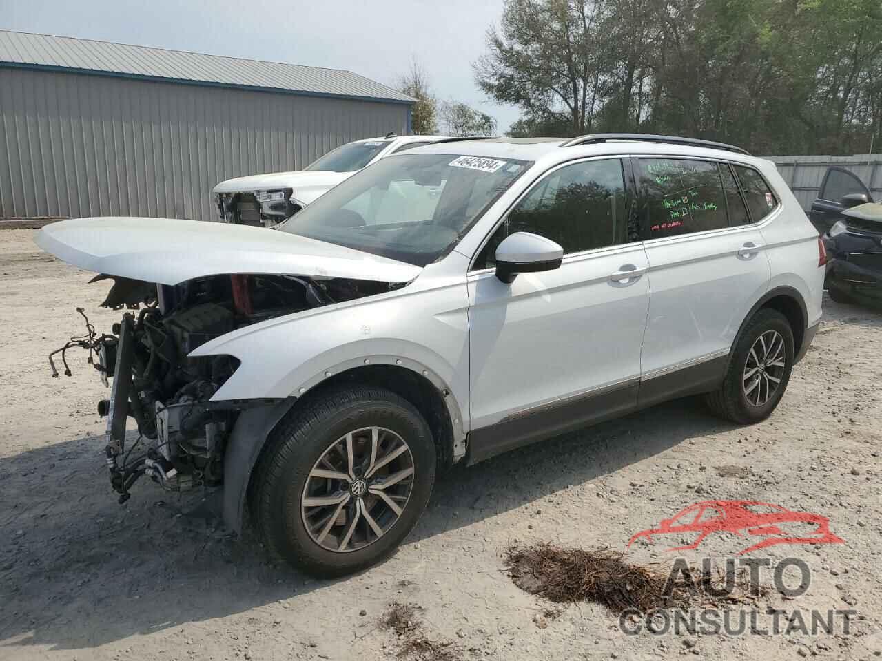 VOLKSWAGEN TIGUAN 2018 - 3VV2B7AX9JM197290