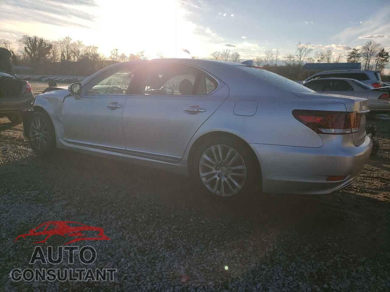 LEXUS LS460 2017 - JTHGL5EF4H5057508