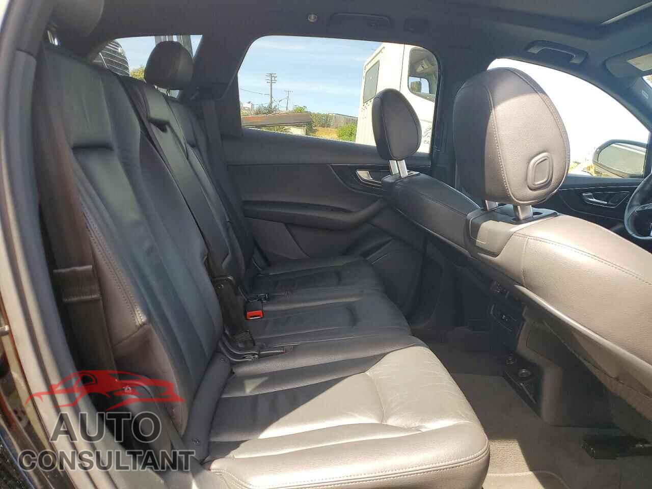 AUDI Q7 2017 - WA1AAAF74HD024893