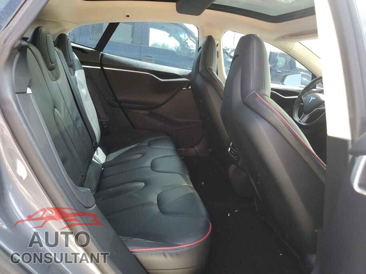 TESLA MODEL S 2013 - 5YJSA1CP7DFP21010