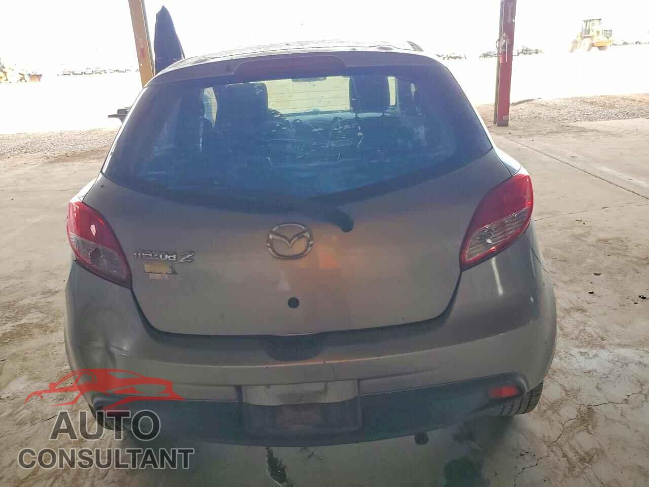 MAZDA 2 2013 - JM1DE1KZ8D0165921