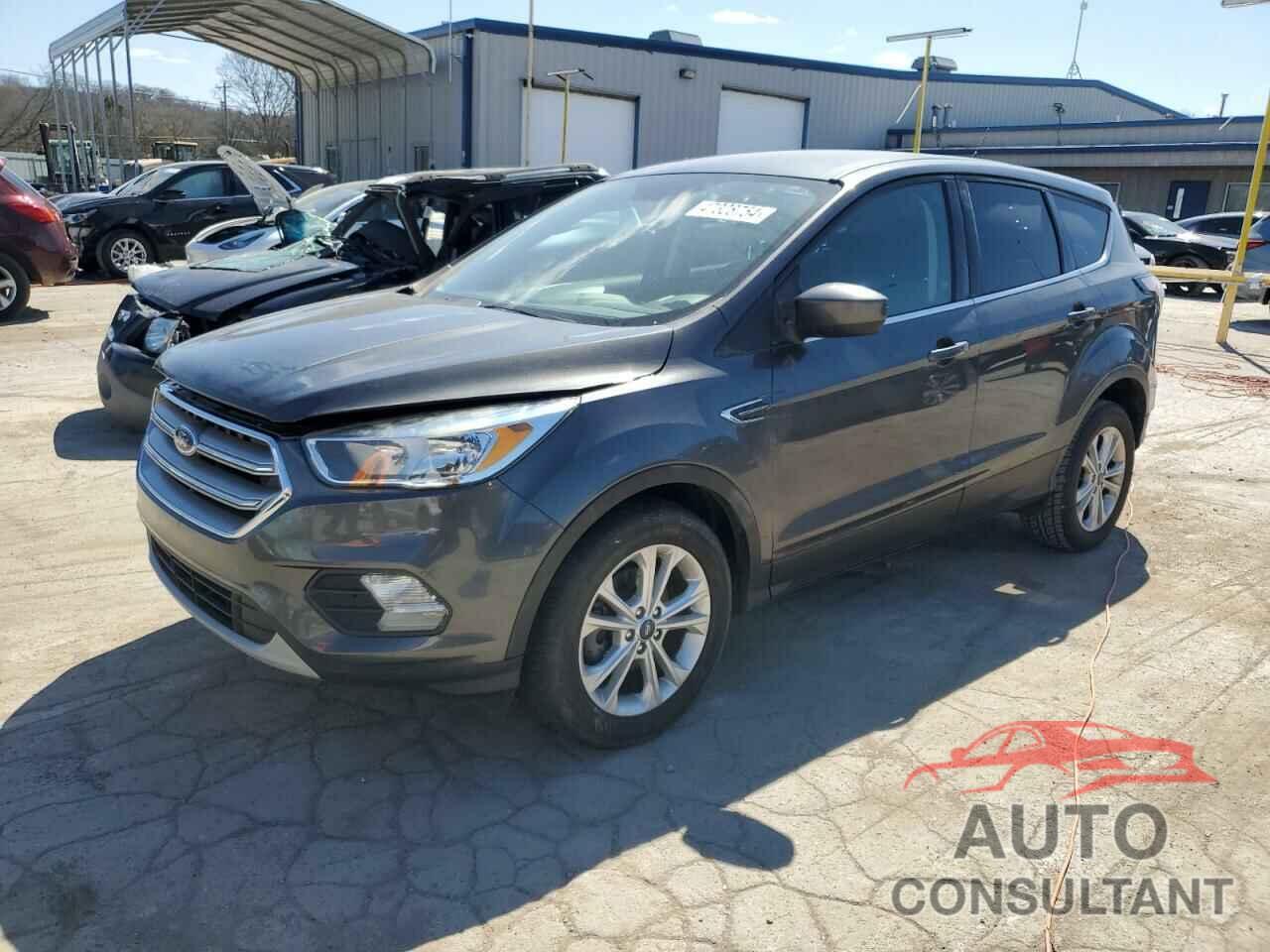 FORD ESCAPE 2017 - 1FMCU0GD9HUF01723