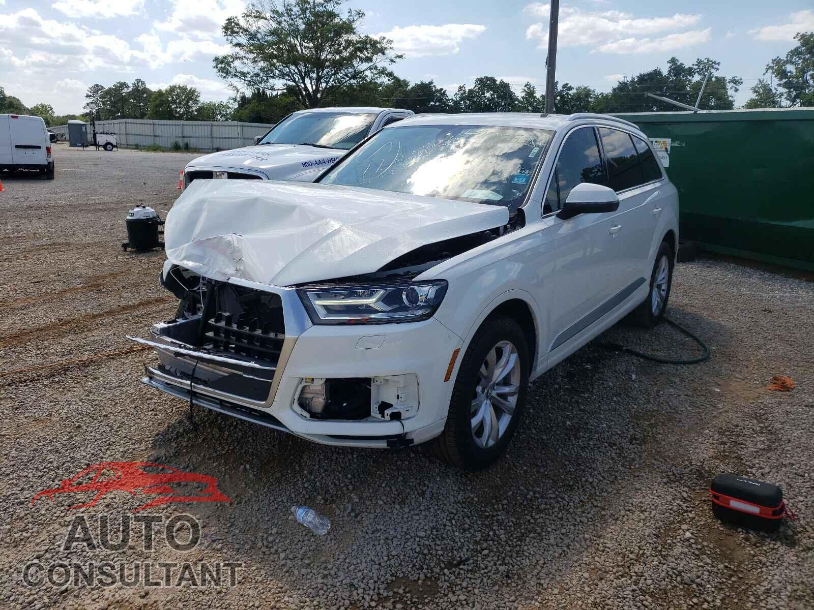 AUDI Q7 2017 - WA1AHAF70HD048653