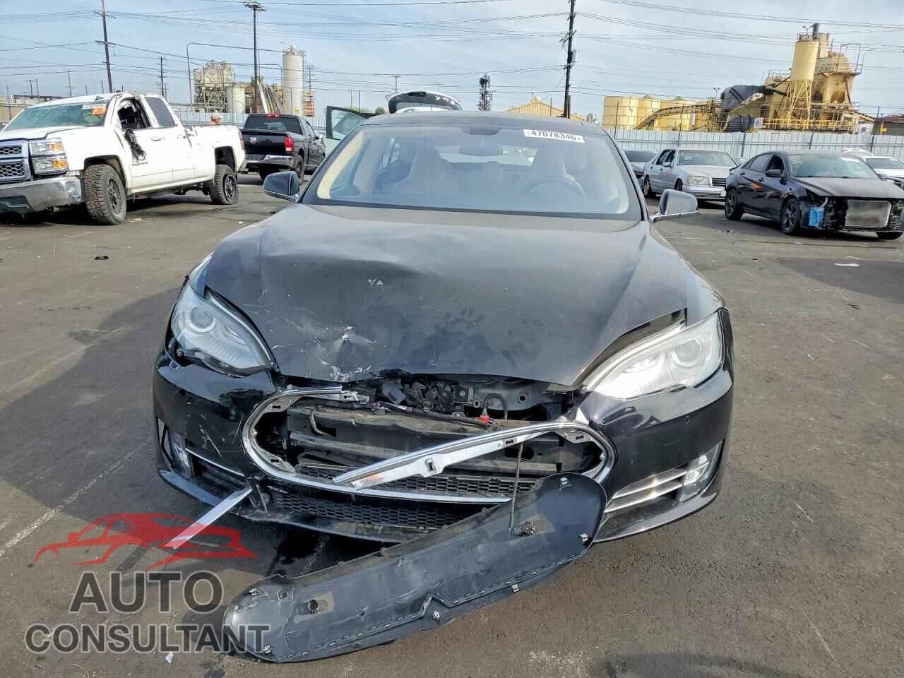 TESLA MODEL S 2013 - 5YJSA1CN4DFP26356