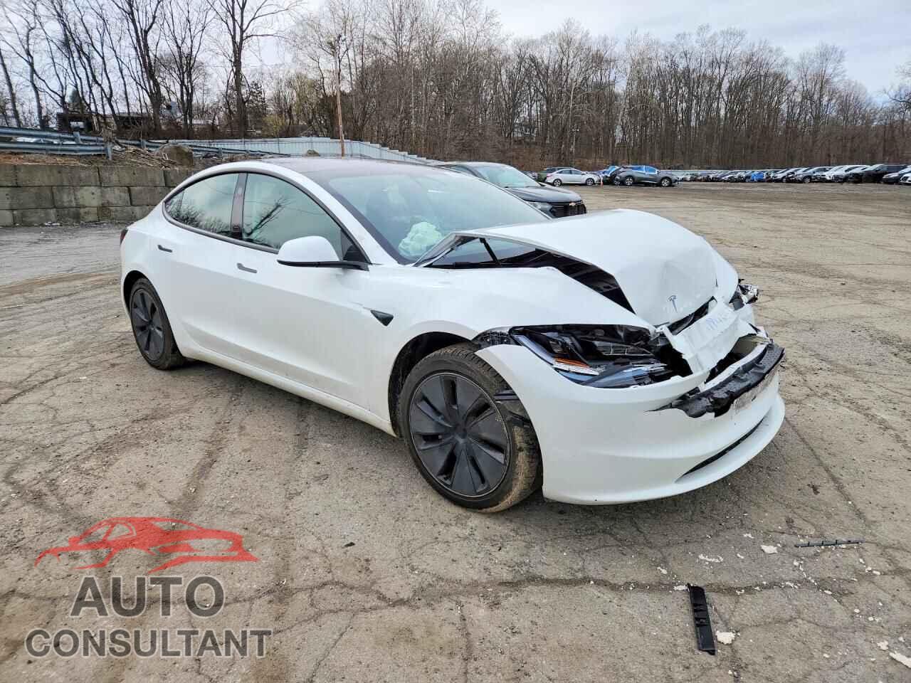 TESLA MODEL 3 2024 - 5YJ3E1EA2RF749919