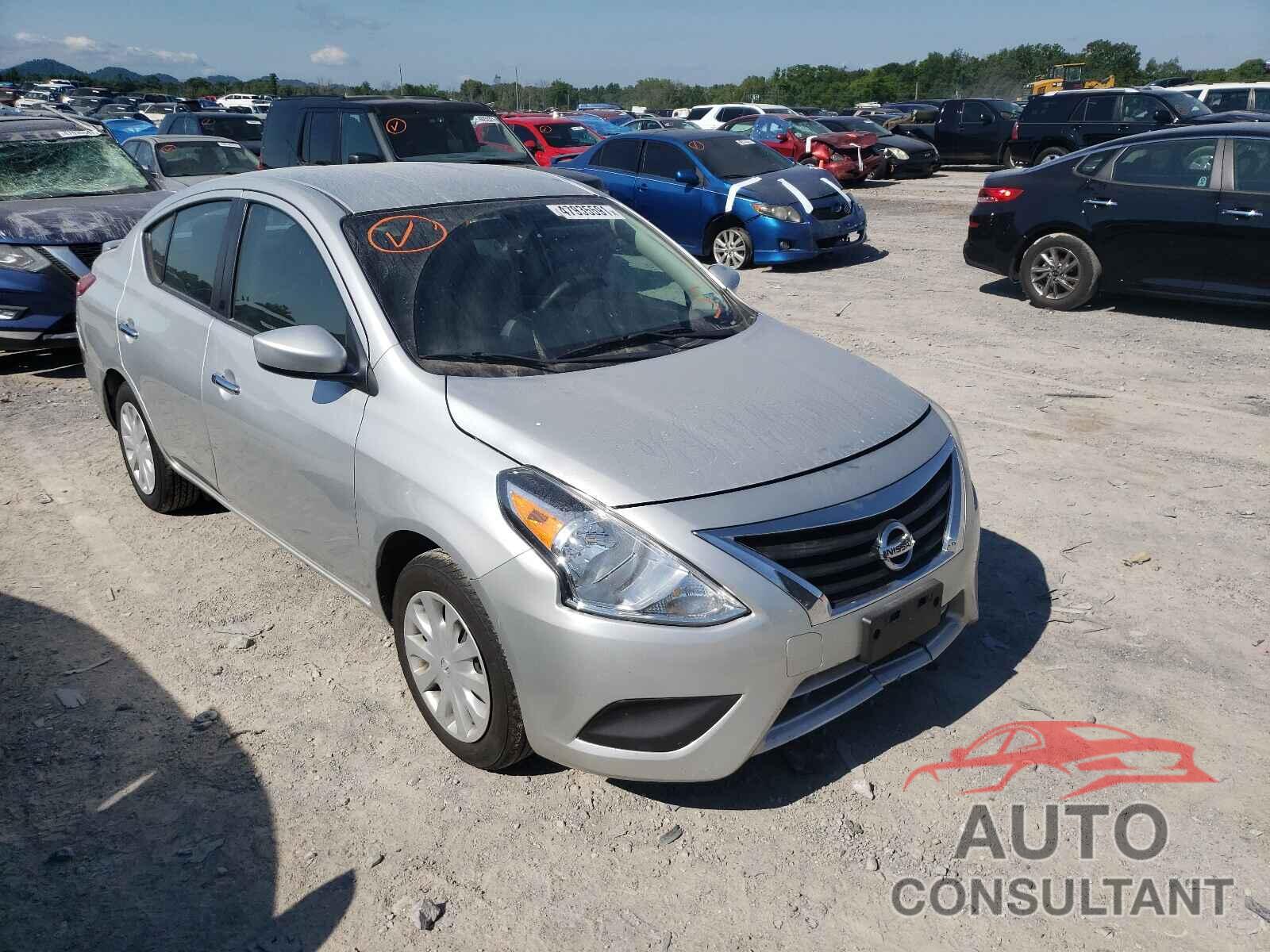 NISSAN VERSA 2018 - 3N1CN7AP2JL885411