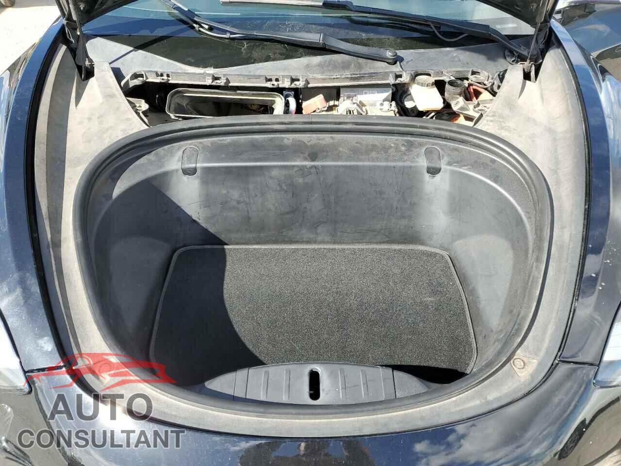 TESLA MODEL 3 2019 - 5YJ3E1EB7KF361261