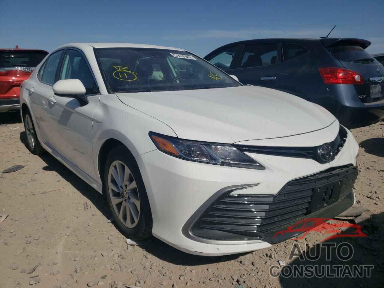 TOYOTA CAMRY 2021 - 4T1C11AK1MU426838