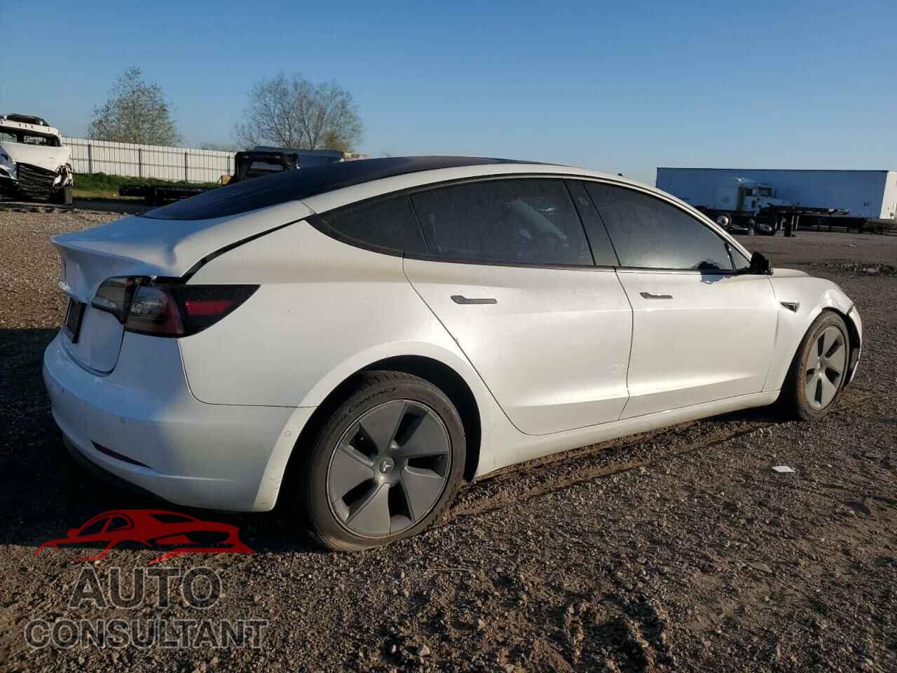 TESLA MODEL 3 2021 - 5YJ3E1EA9MF100403