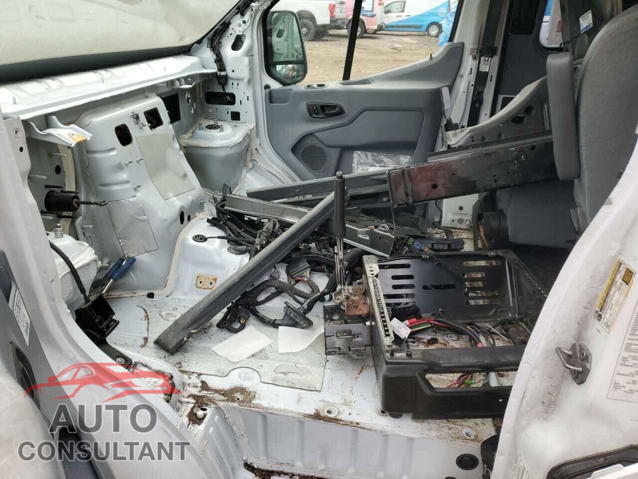 FORD TRANSIT 2018 - 1FTYE2CM4JKB06584