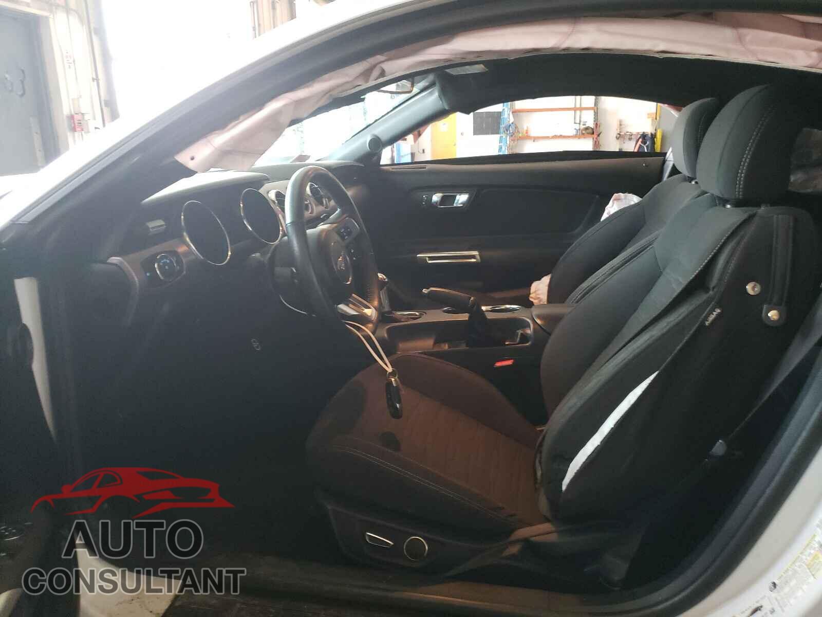 FORD MUSTANG 2017 - 1FA6P8CF1H5275840