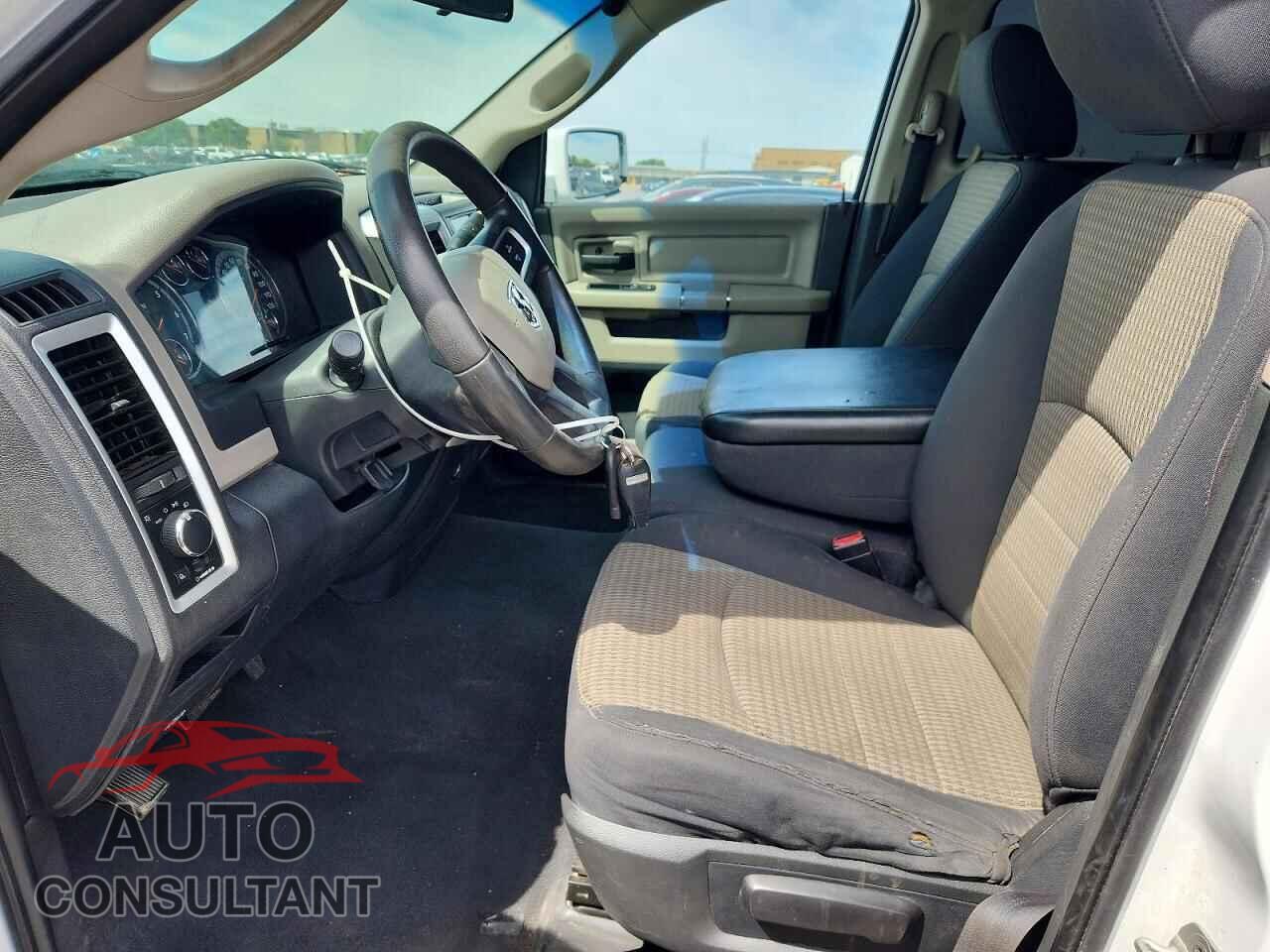 DODGE RAM 1500 2011 - 1D7RB1GP9BS550451