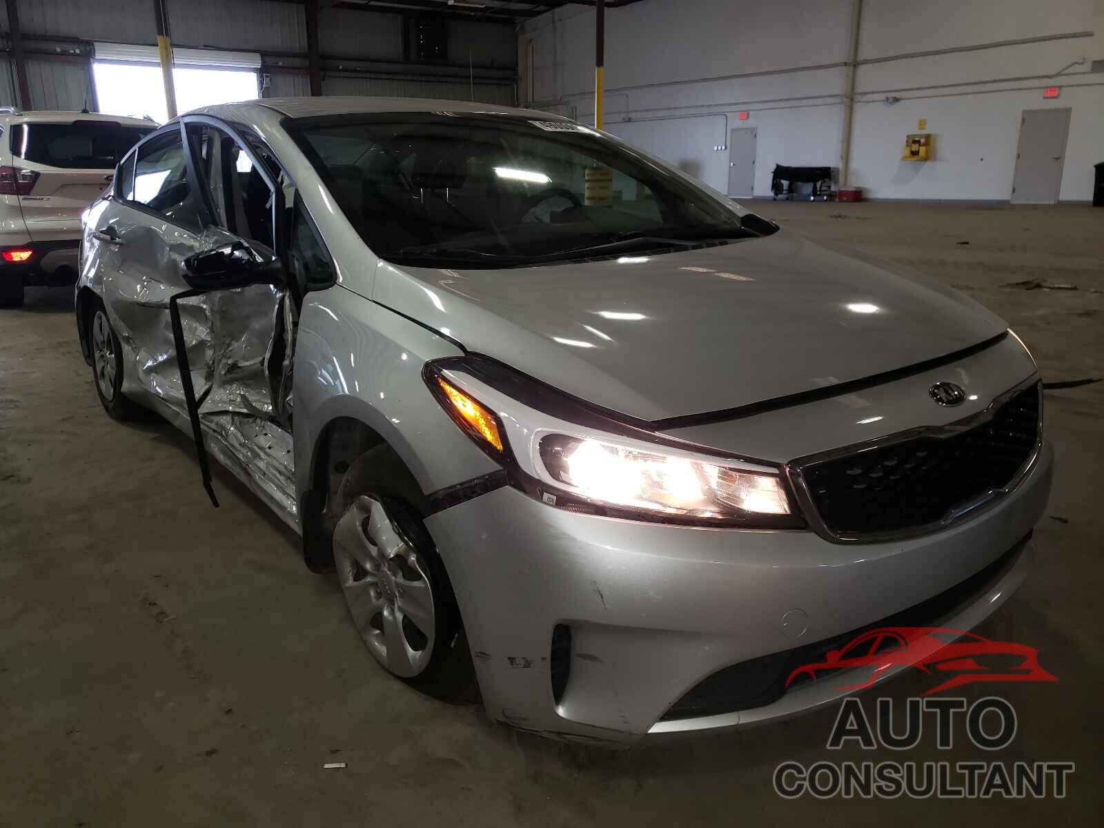 KIA FORTE 2018 - 3KPFK4A78JE284946