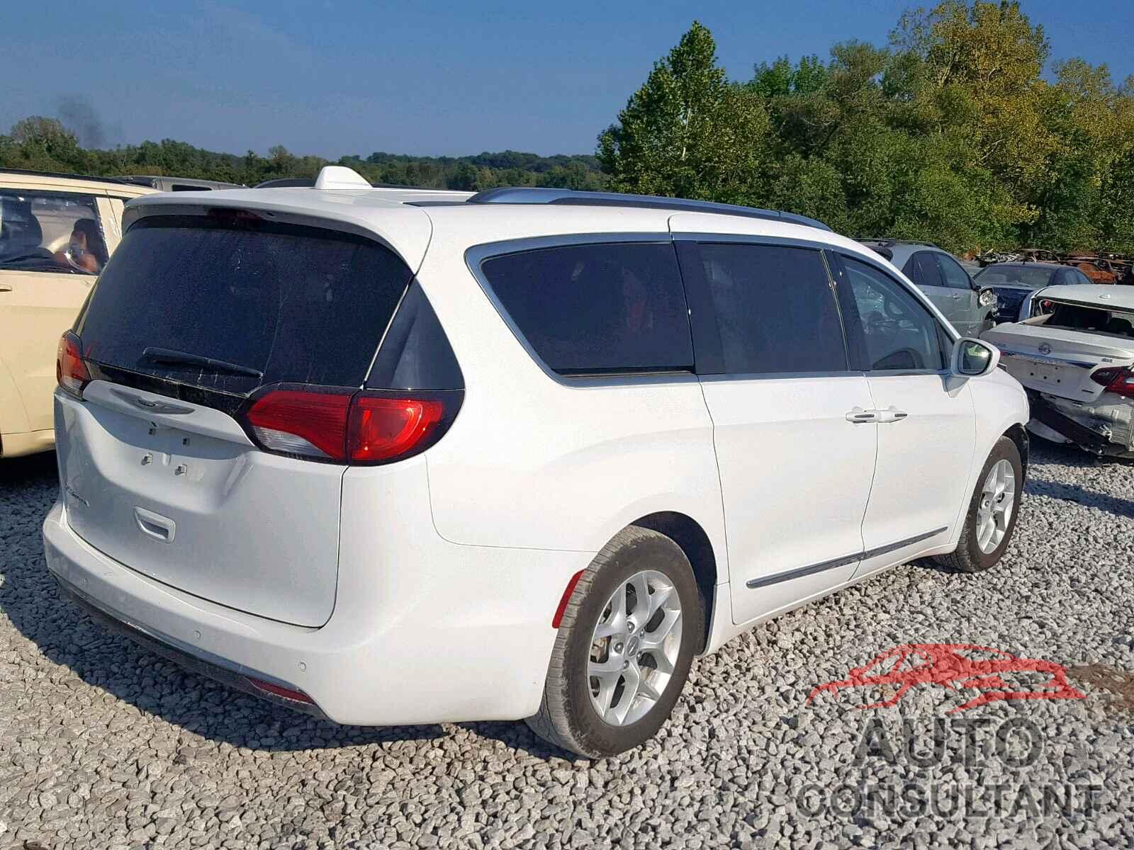 CHRYSLER PACIFICA T 2017 - 2C4RC1EG9HR644205