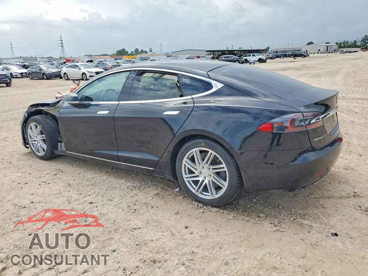TESLA MODEL S 2018 - 5YJSA1E26JF239724