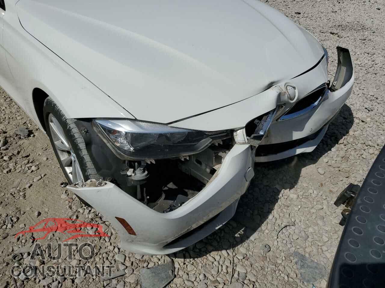 BMW 3 SERIES 2017 - WBA8A9C58HK619860