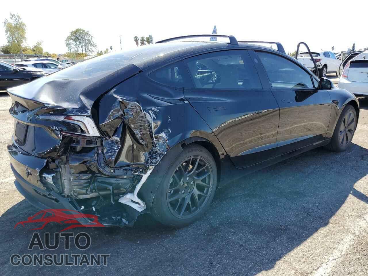 TESLA MODEL 3 2024 - 5YJ3E1EA4RF868930