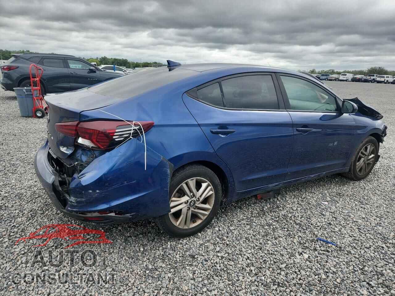 HYUNDAI ELANTRA 2020 - 5NPD84LF4LH623517