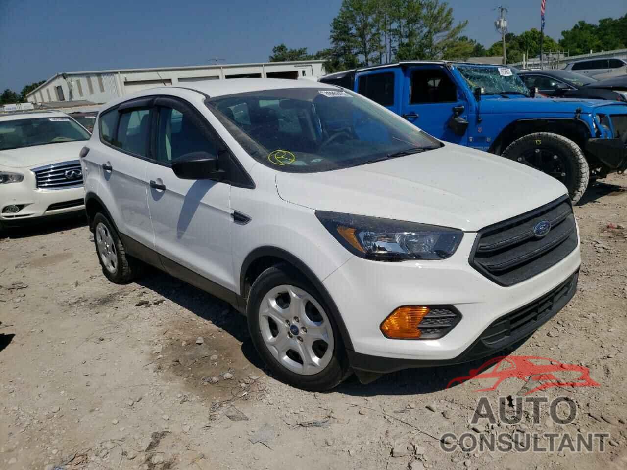 FORD ESCAPE 2018 - 1FMCU0F7XJUC27188