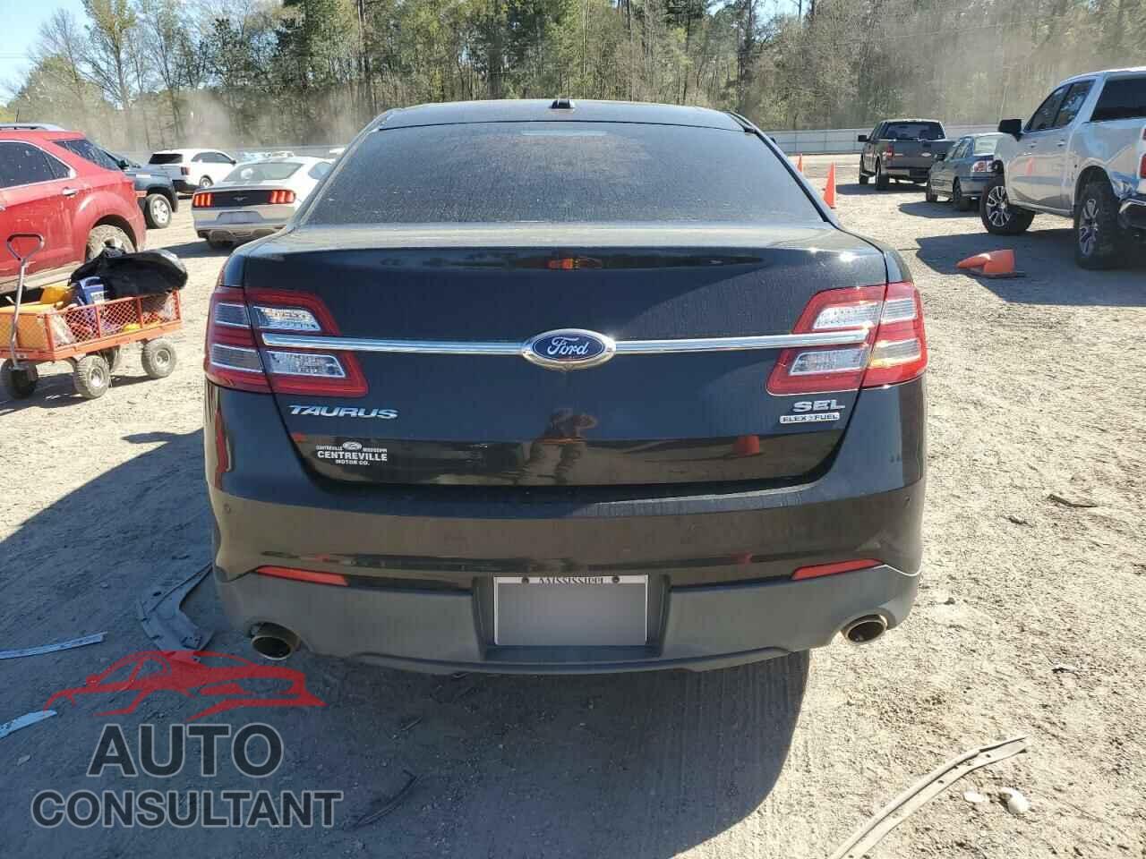 FORD TAURUS 2015 - 1FAHP2E81FG123675