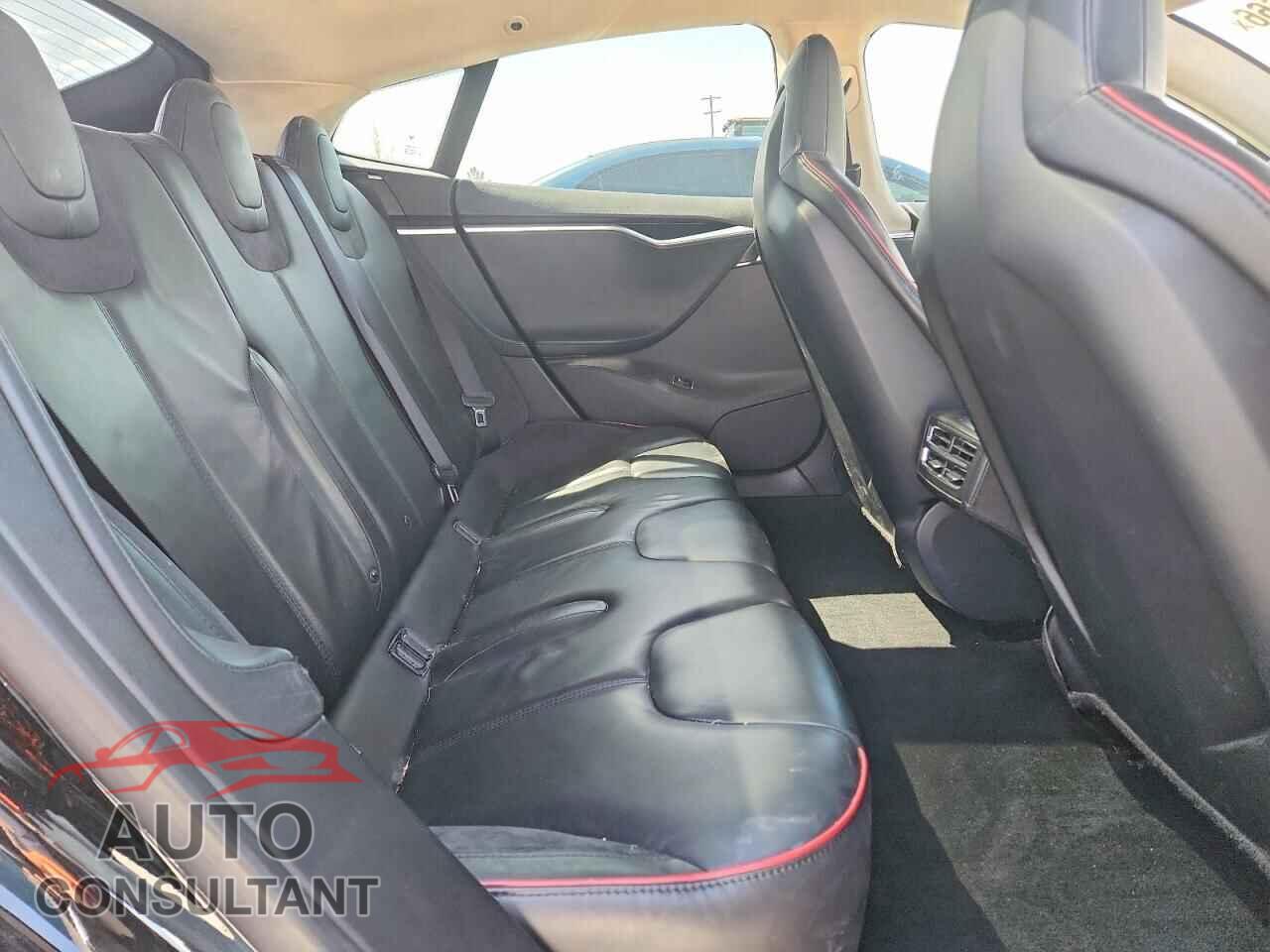 TESLA MODEL S 2013 - 5YJSA1DP9DFP06569