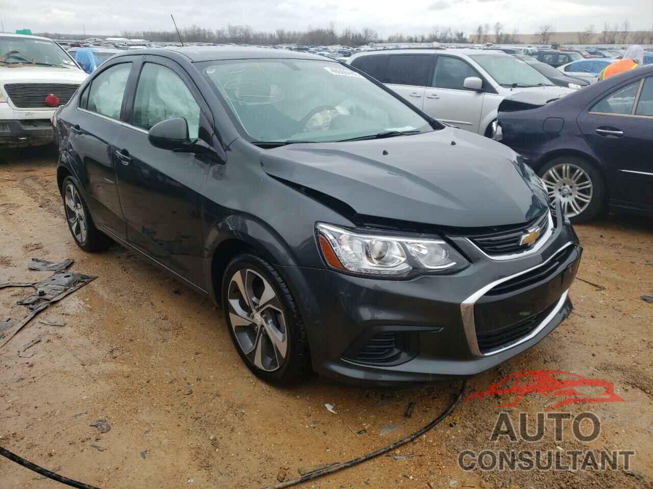 CHEVROLET SONIC 2019 - 1G1JF5SB6K4122431