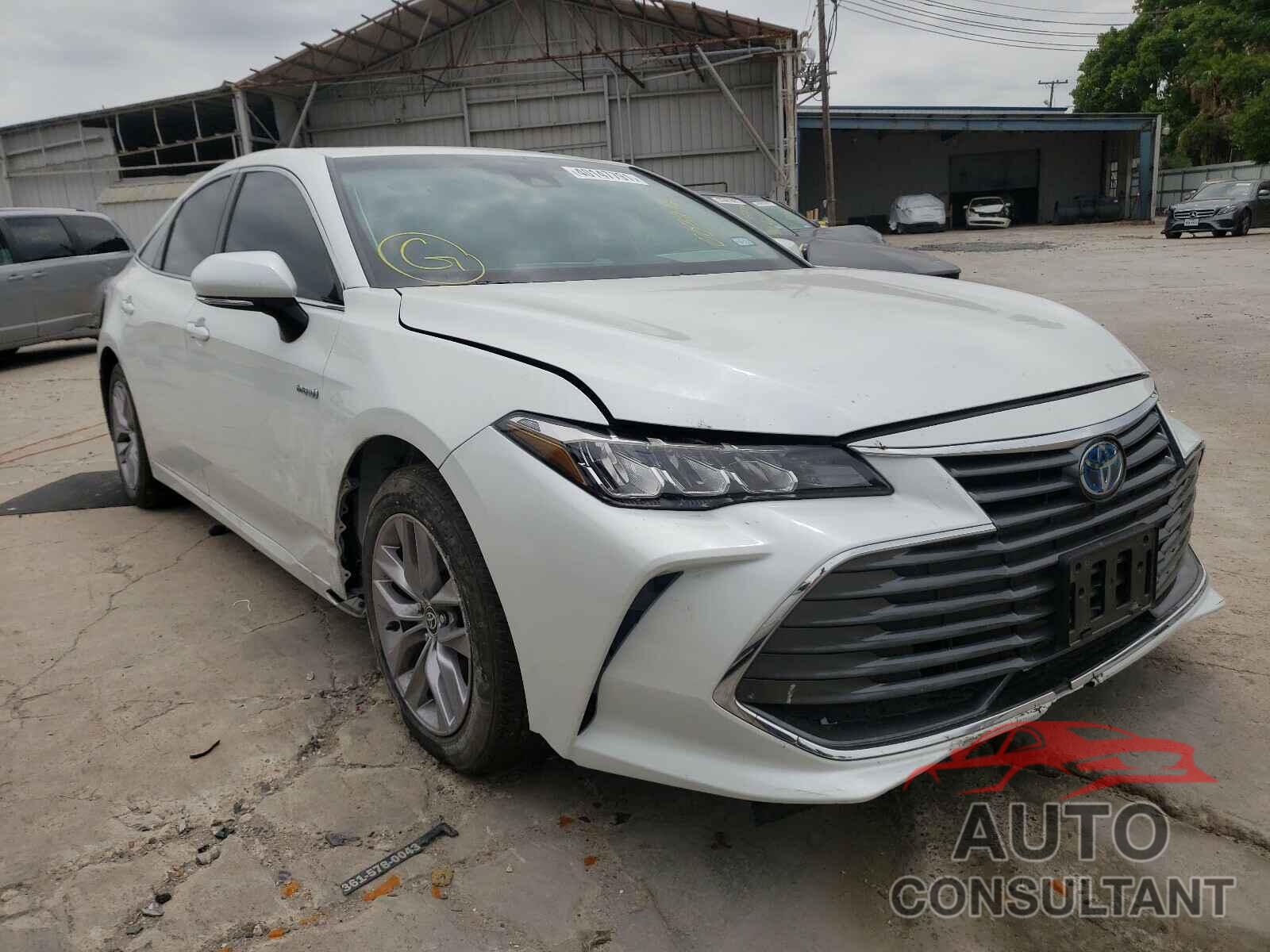 TOYOTA AVALON 2021 - 4T1AA1AB4MU003212