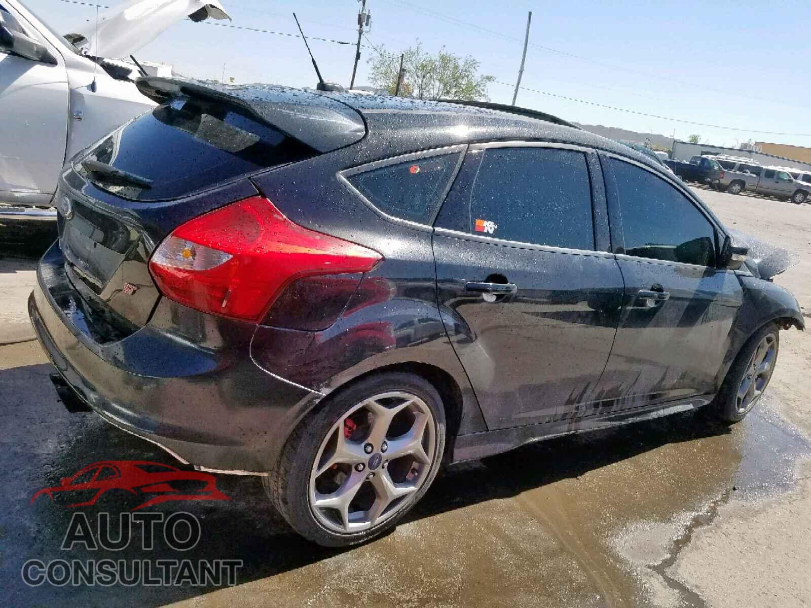 FORD FOCUS 2014 - 1FADP3L96EL452264