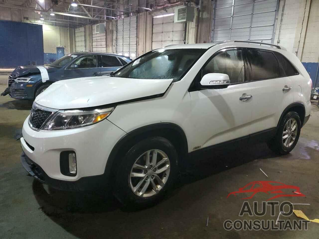 KIA SORENTO 2015 - 5XYKTCA65FG653138