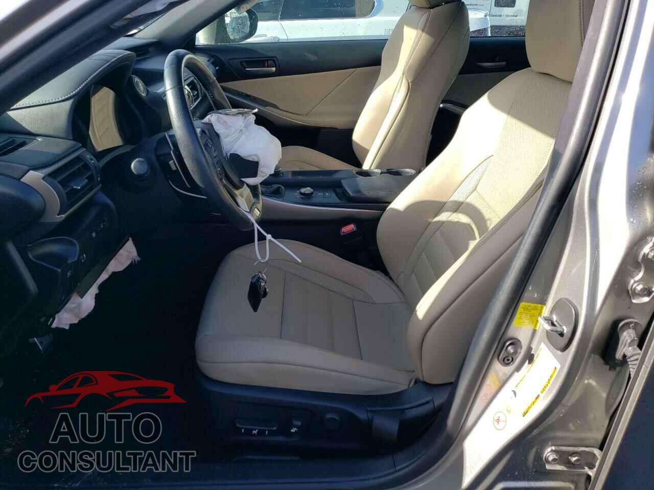 LEXUS IS 2017 - JTHBA1D27H5053430