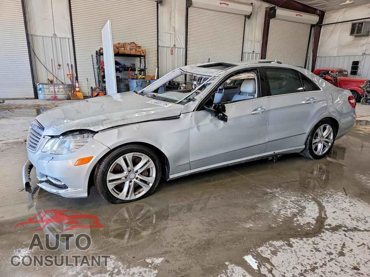 MERCEDES-BENZ E-CLASS 2011 - WDDHF7CB3BA421818
