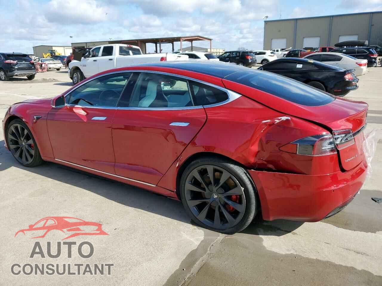 TESLA MODEL S 2018 - 5YJSA1E44JF261187