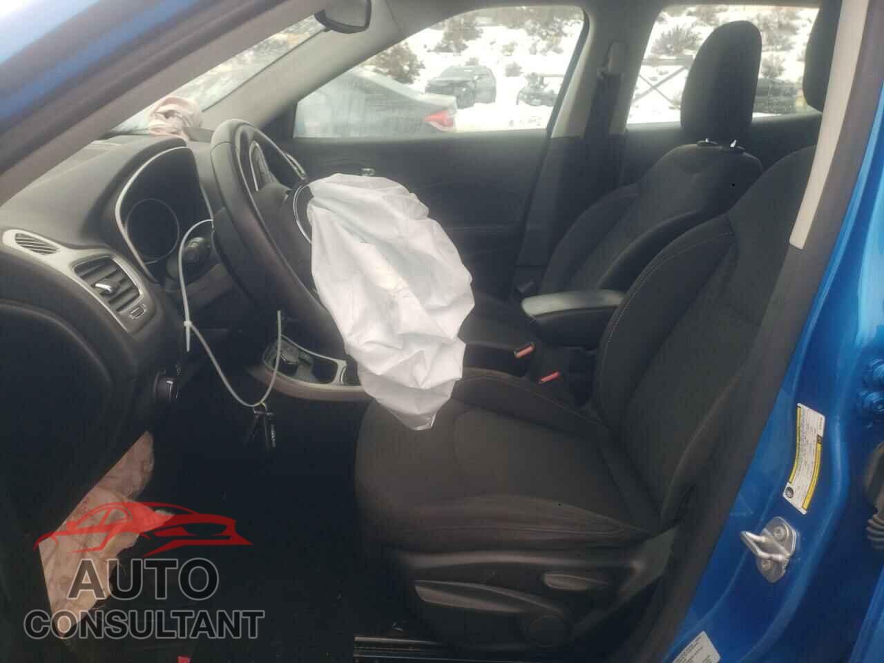 JEEP COMPASS 2017 - 3C4NJDAB7HT646743