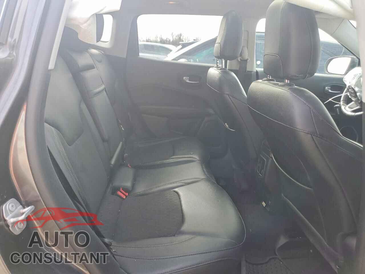 JEEP COMPASS 2017 - 3C4NJDBB4HT667628