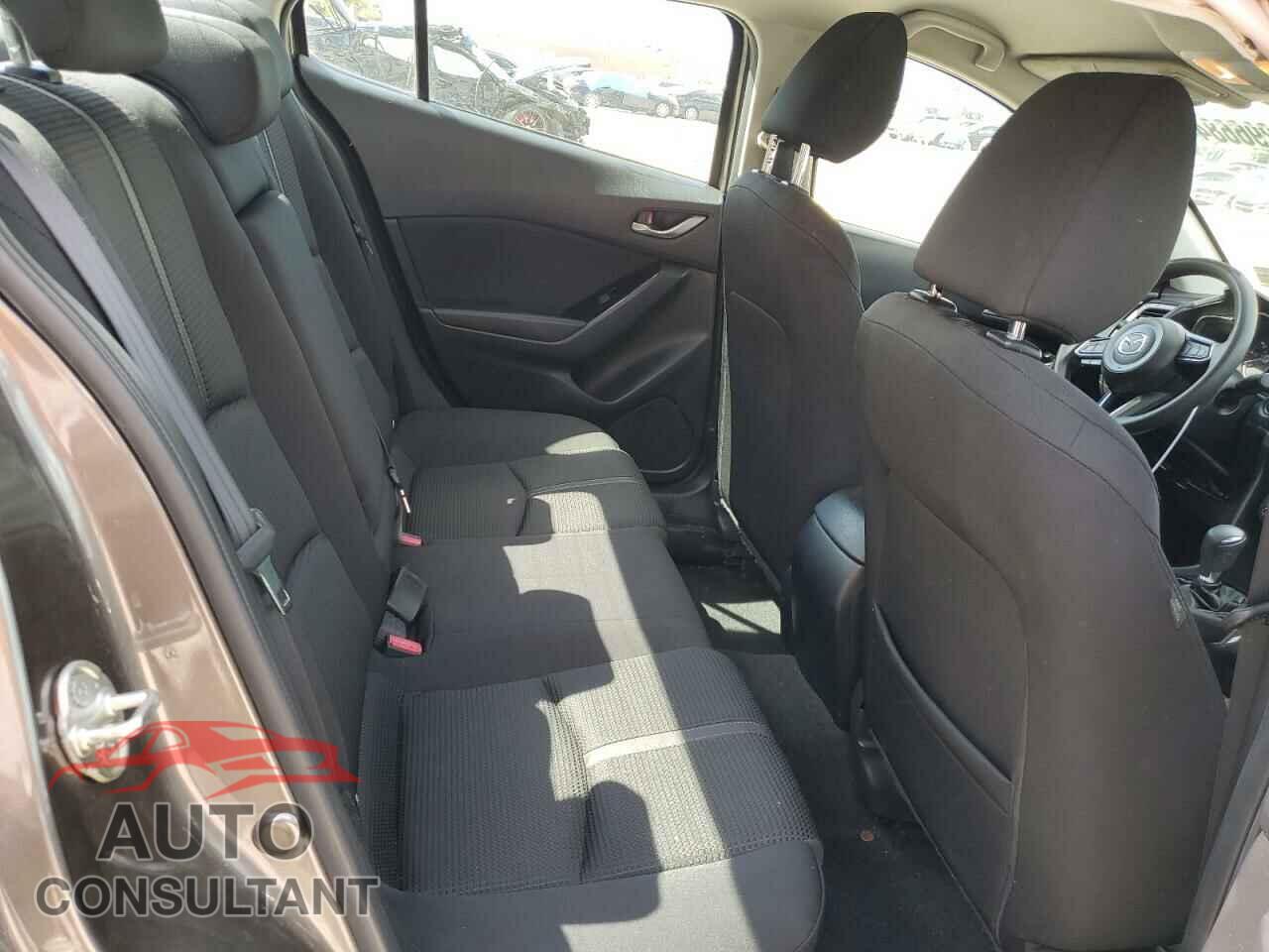 MAZDA 3 2017 - 3MZBN1U76HM157206