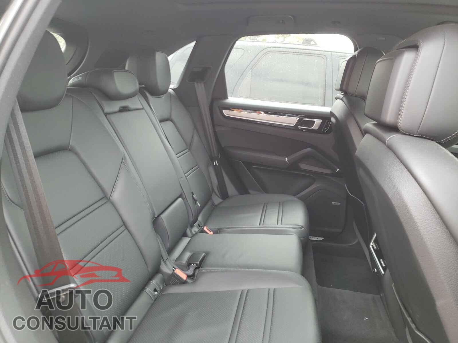 PORSCHE CAYENNE 2020 - WP1AA2AY7LDA03040