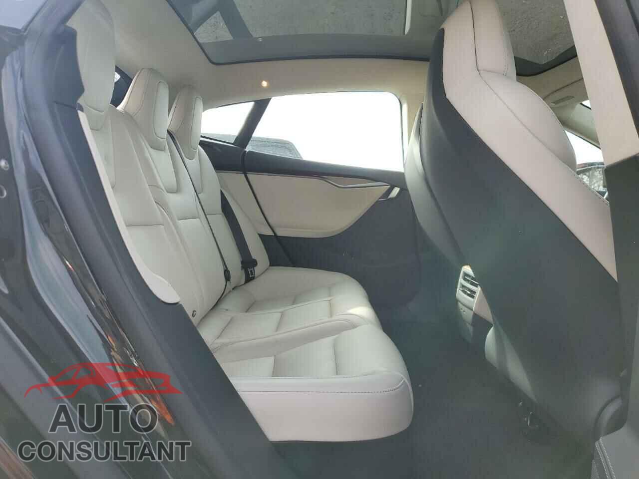 TESLA MODEL S 2018 - 5YJSA1E2XJF295083