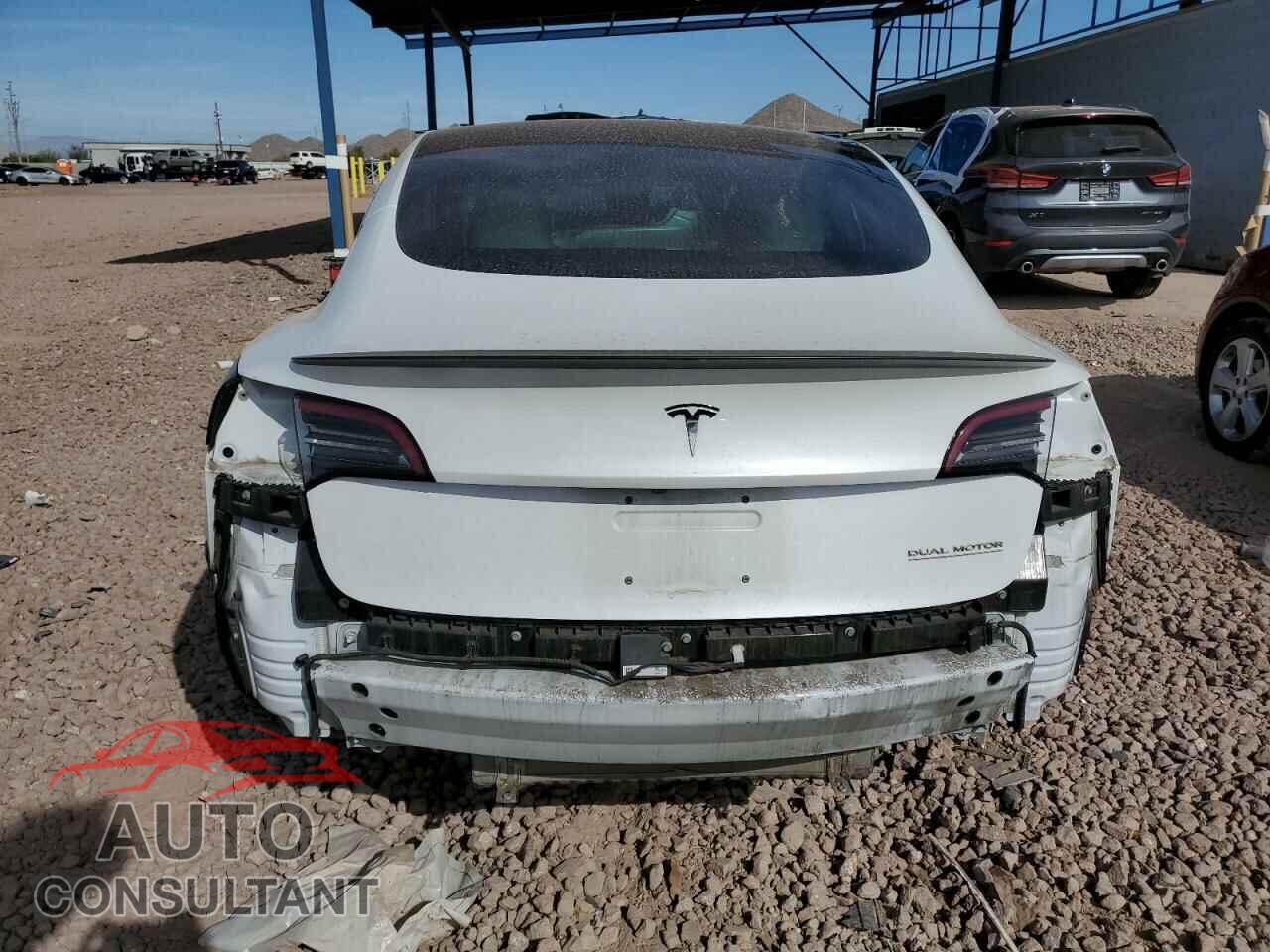 TESLA MODEL 3 2018 - 5YJ3E1EB8JF081735