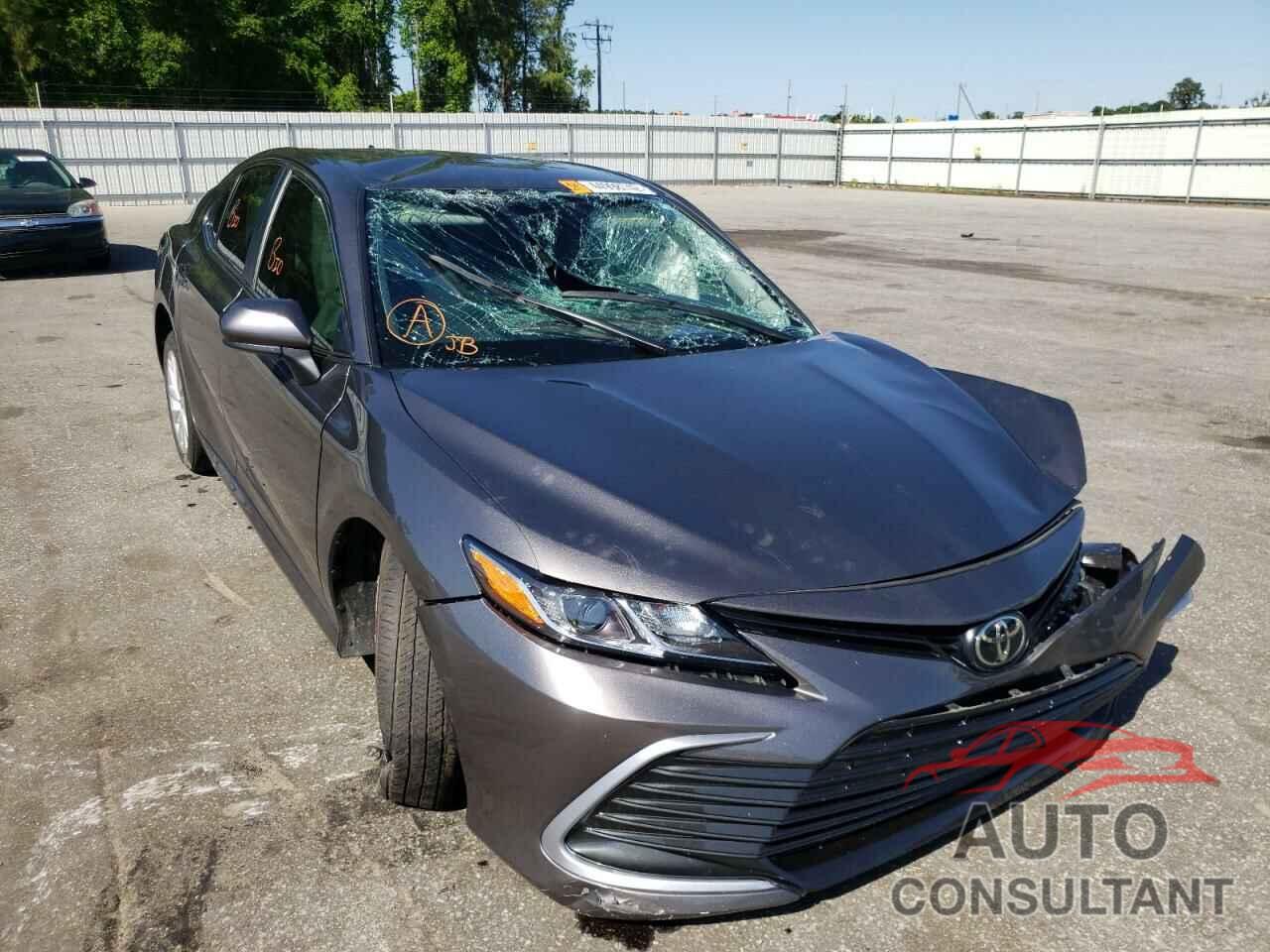 TOYOTA CAMRY 2021 - 4T1C11AK2MU414424