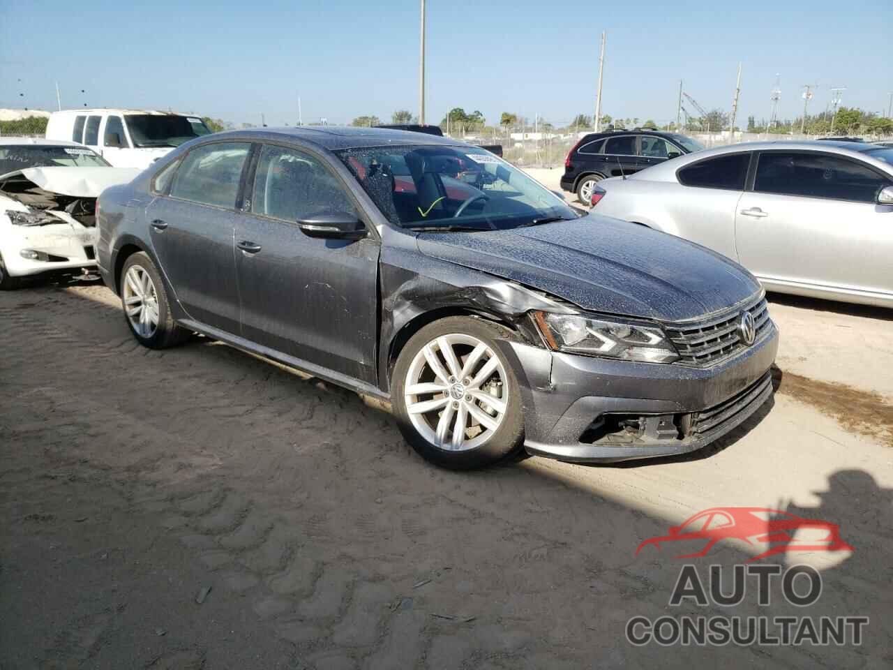VOLKSWAGEN PASSAT 2019 - 1VWLA7A35KC010758