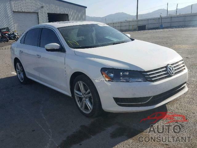 VOLKSWAGEN PASSAT 2015 - 1VWBV7A39FC084335