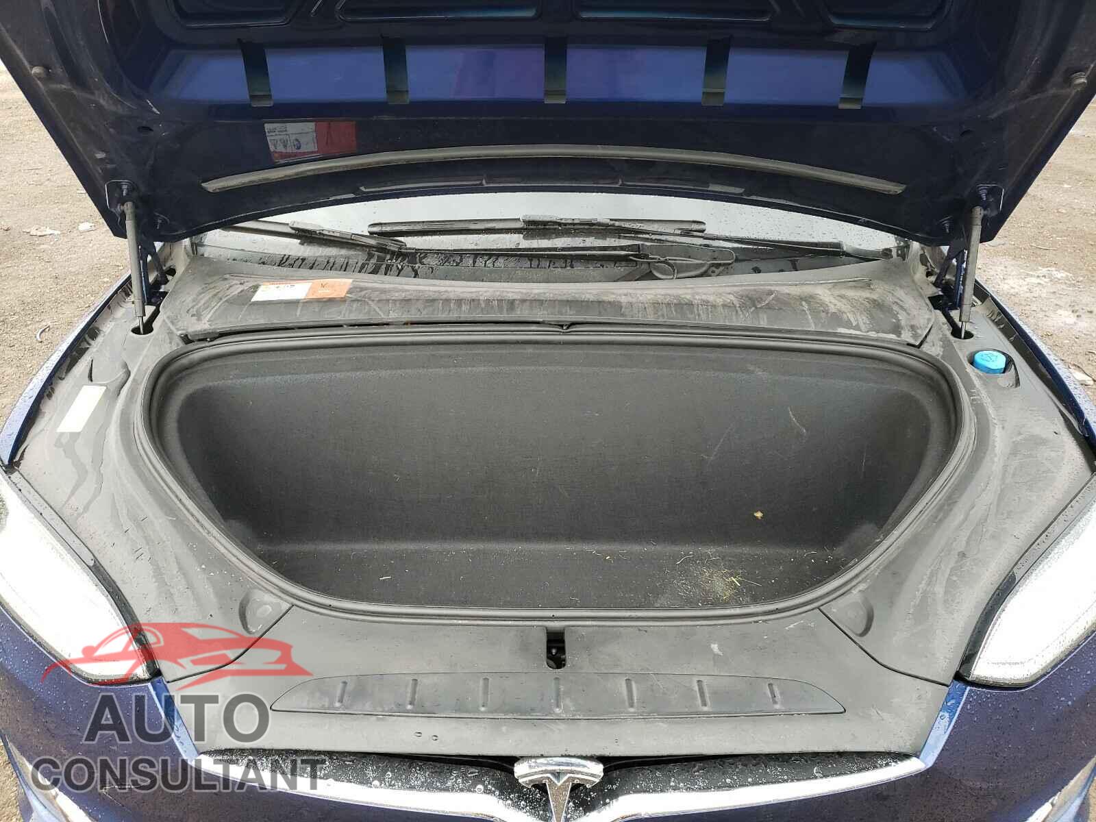 TESLA MODEL X 2016 - 5YJXCAE22GF004116
