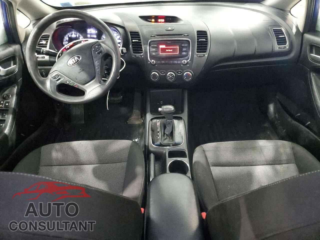 KIA FORTE 2017 - 3KPFK4A73HE032158
