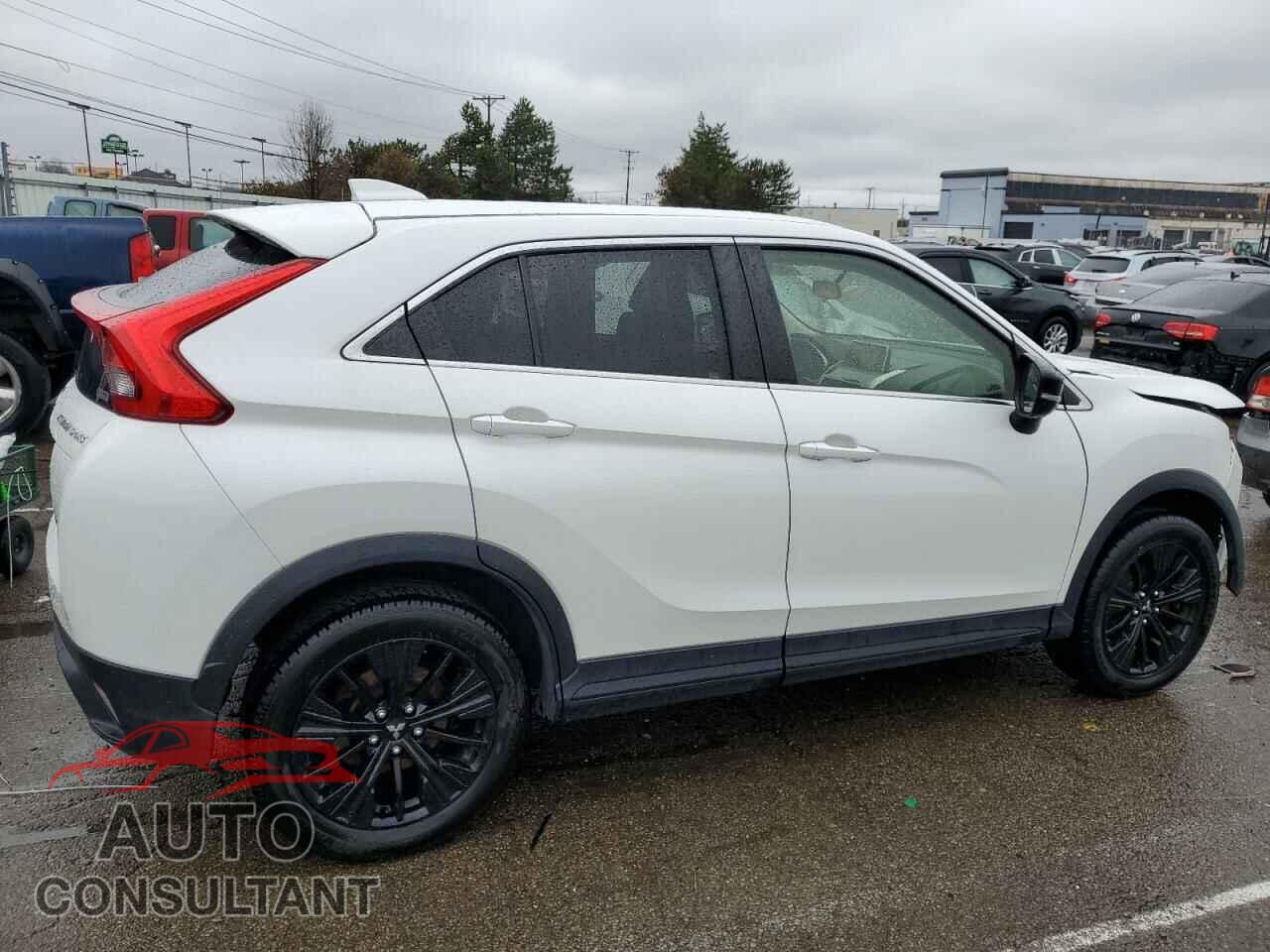MITSUBISHI ECLIPSE 2018 - JA4AT4AA8JZ043552
