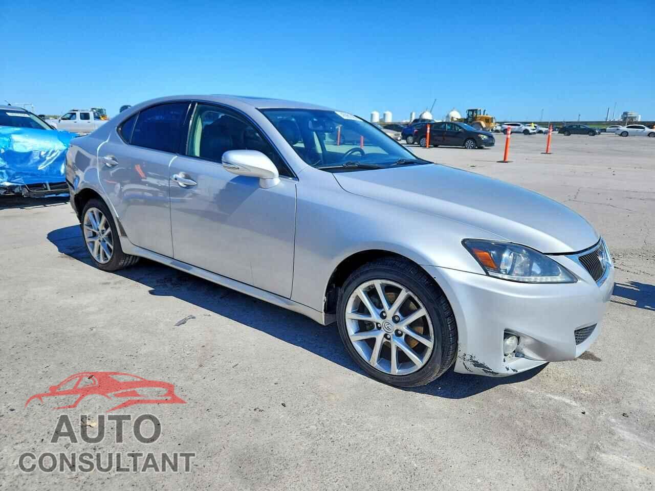 LEXUS IS 2012 - JTHCF5C22C5055268