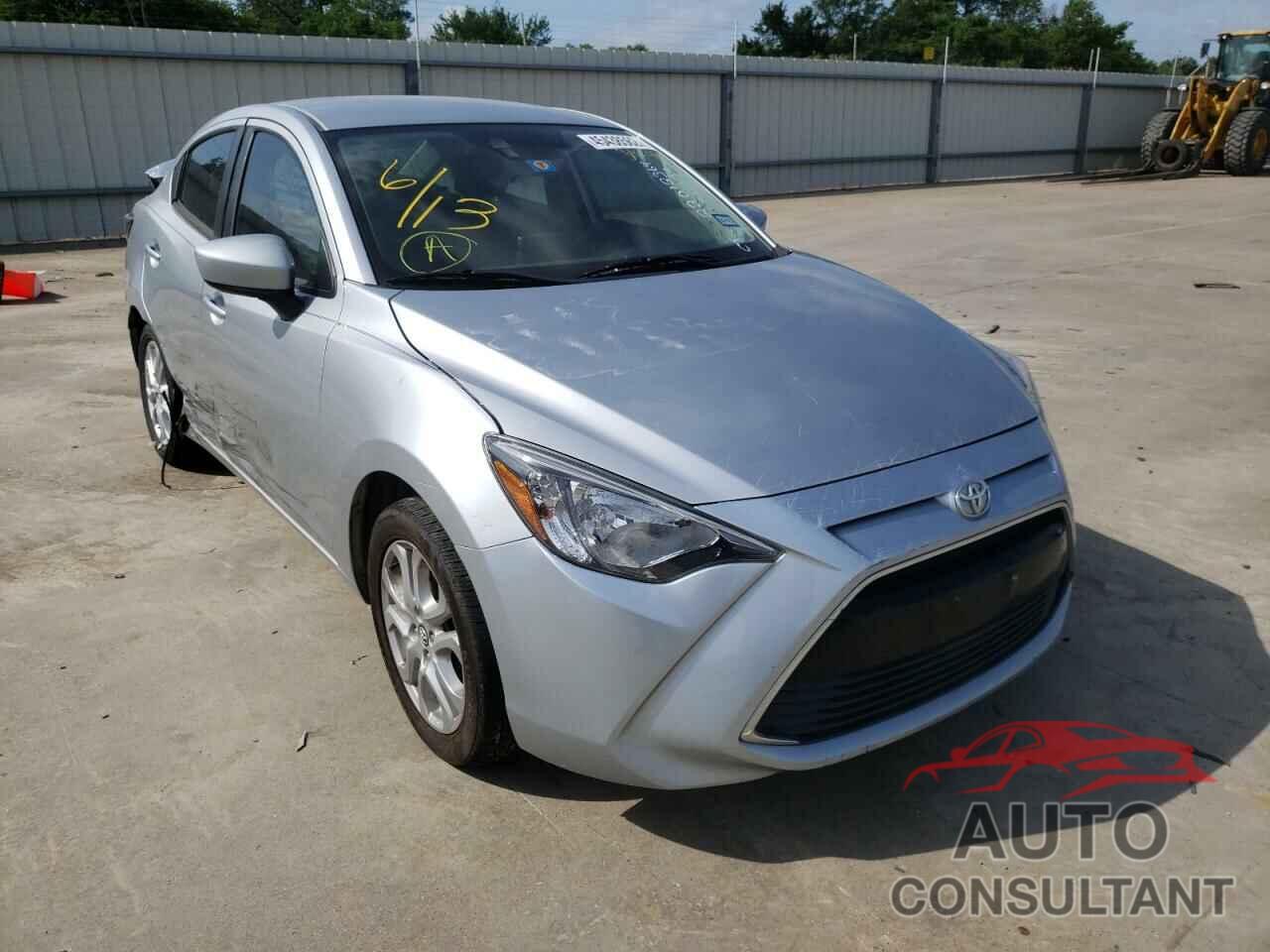 TOYOTA YARIS 2018 - 3MYDLBYV5JY319486