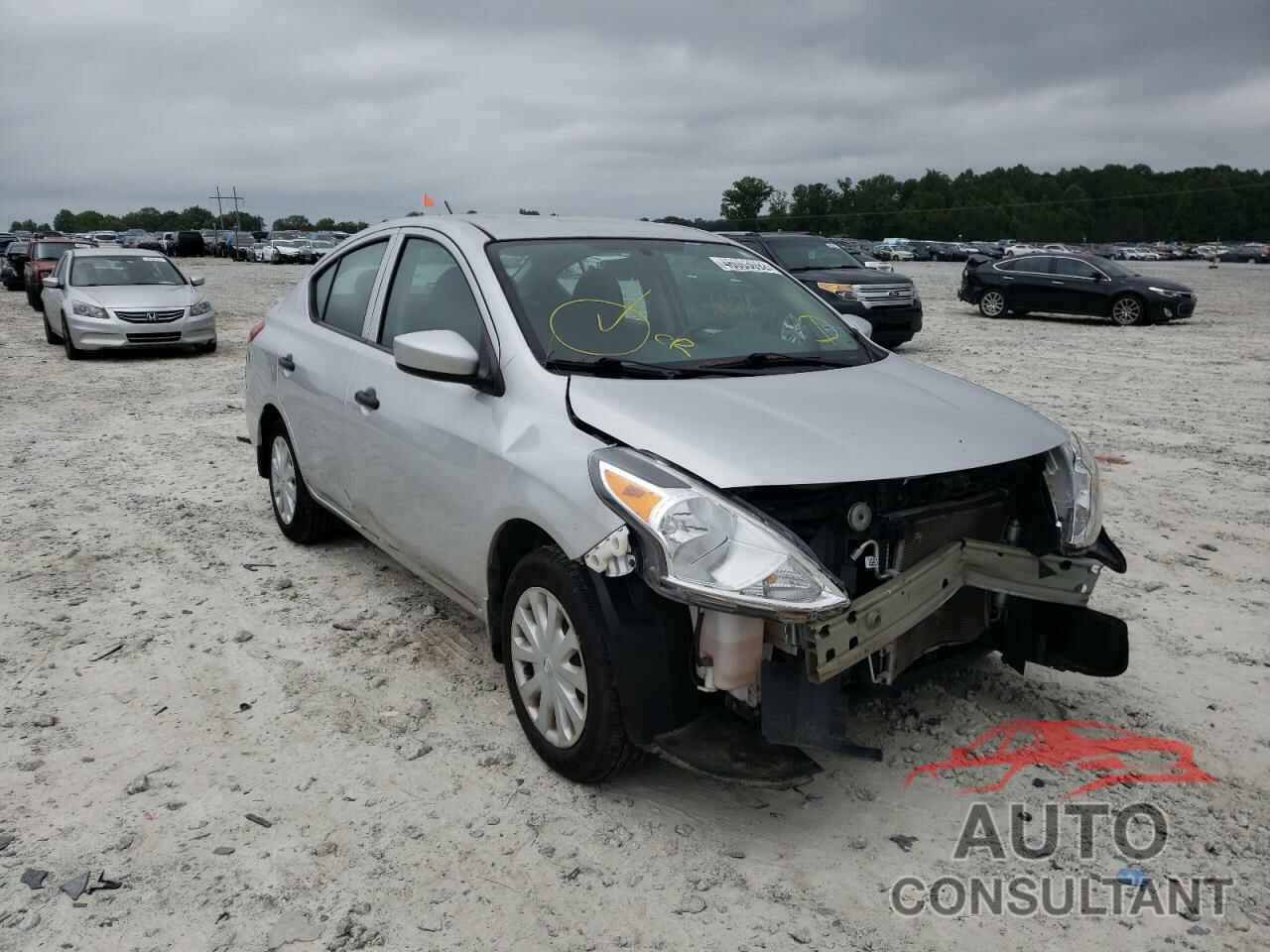 NISSAN VERSA 2017 - 3N1CN7AP0HL907433